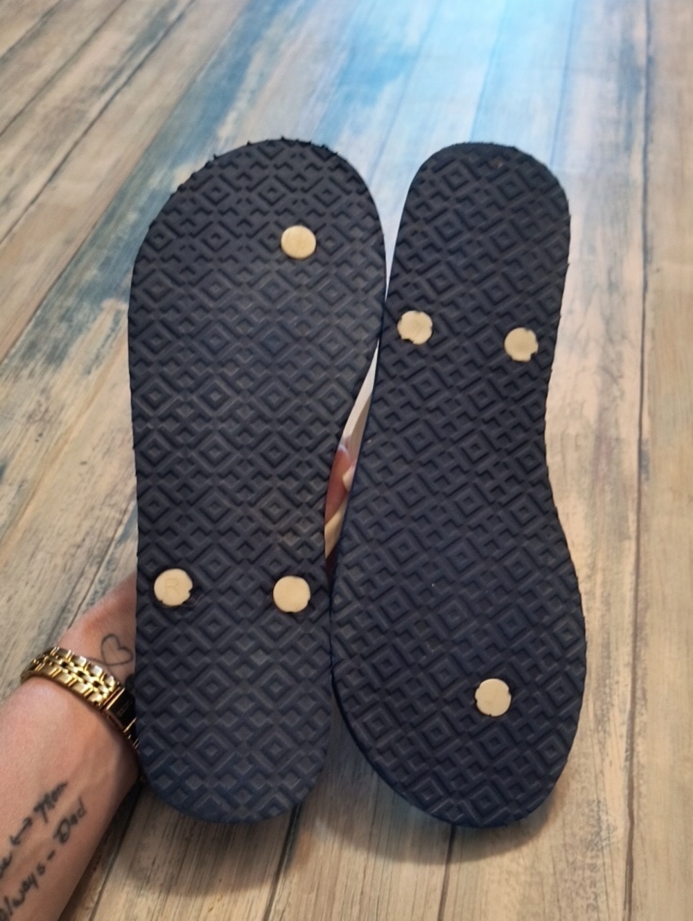 Tory Burch Flip Flip - Picture 4 of 4